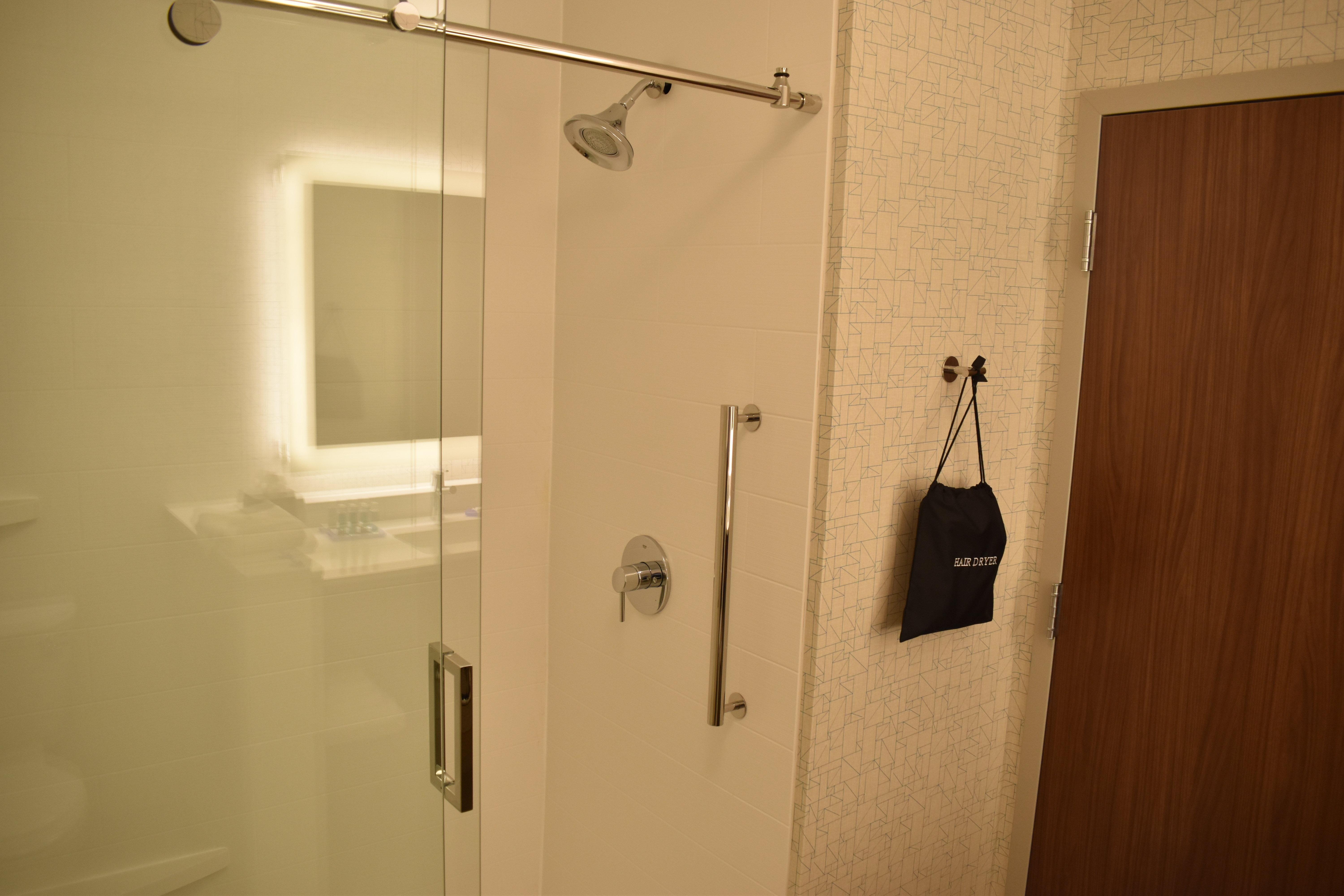 Holiday Inn Express & Suites - Boston South - Randolph, An Ihg Hotel Экстерьер фото