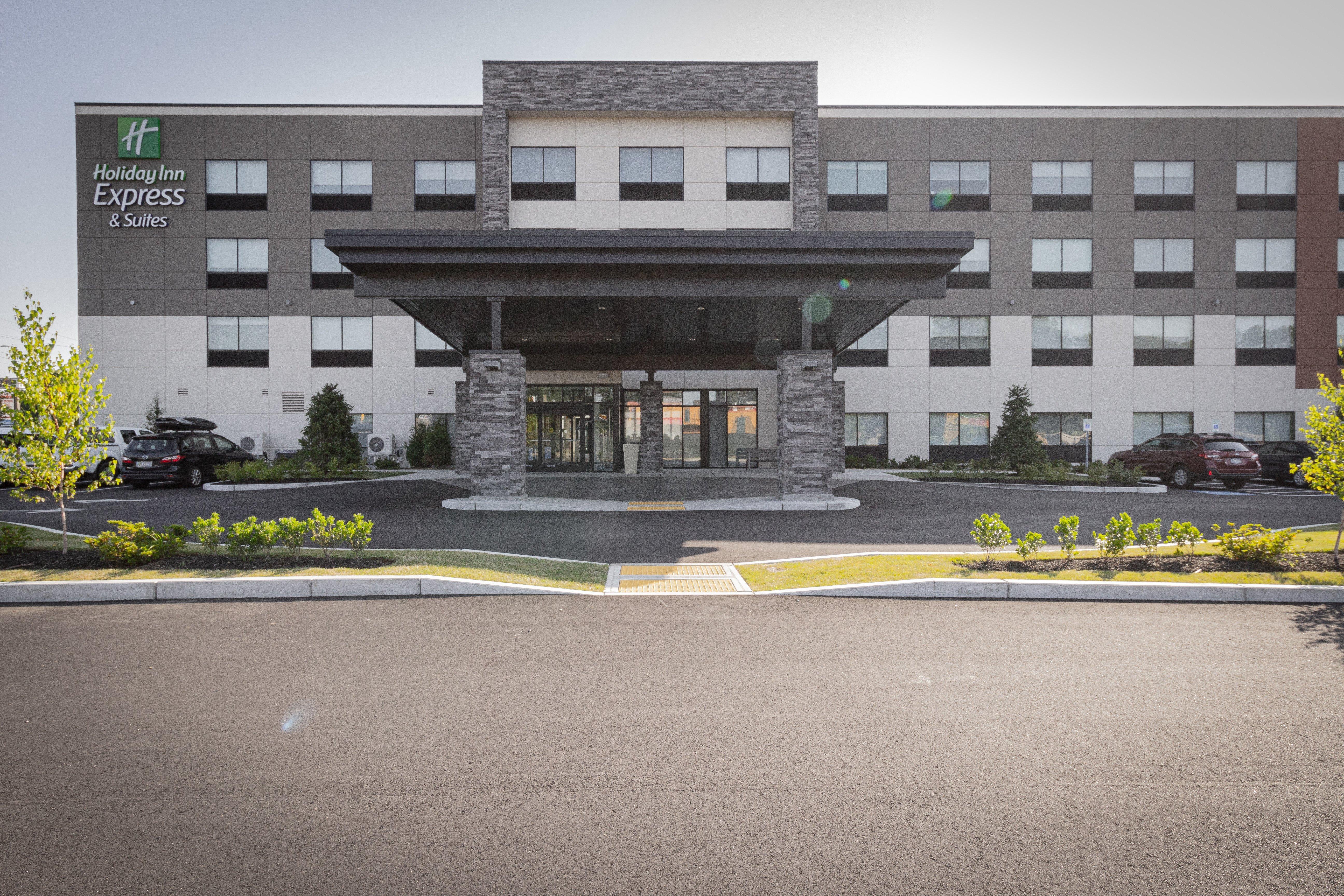 Holiday Inn Express & Suites - Boston South - Randolph By Ihg Экстерьер фото