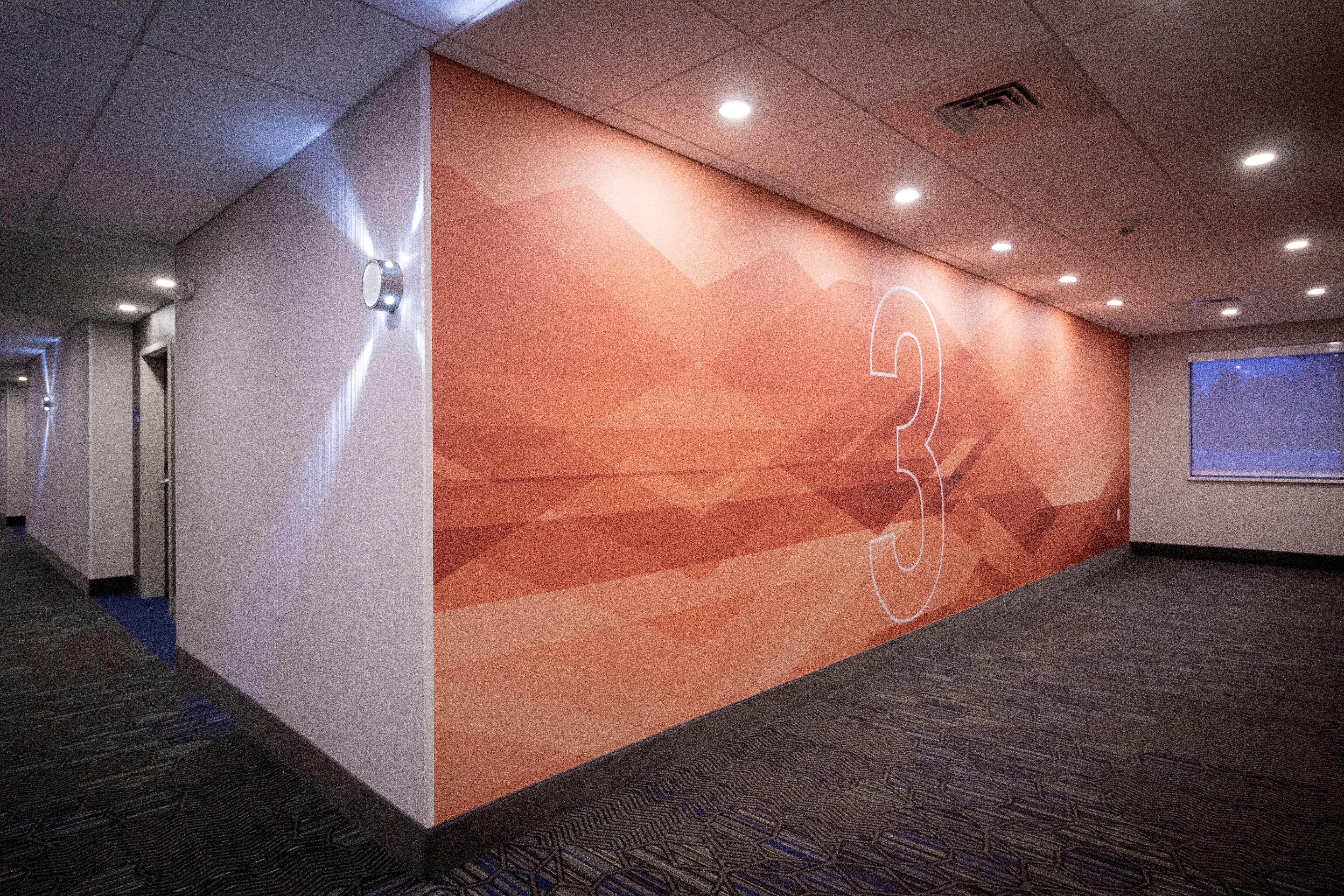 Holiday Inn Express & Suites - Boston South - Randolph By Ihg Экстерьер фото